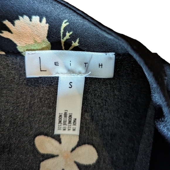 Leith Whimsigoth black floral long sleeve plunging keyhole back short dress sz S - Picture 4 of 7